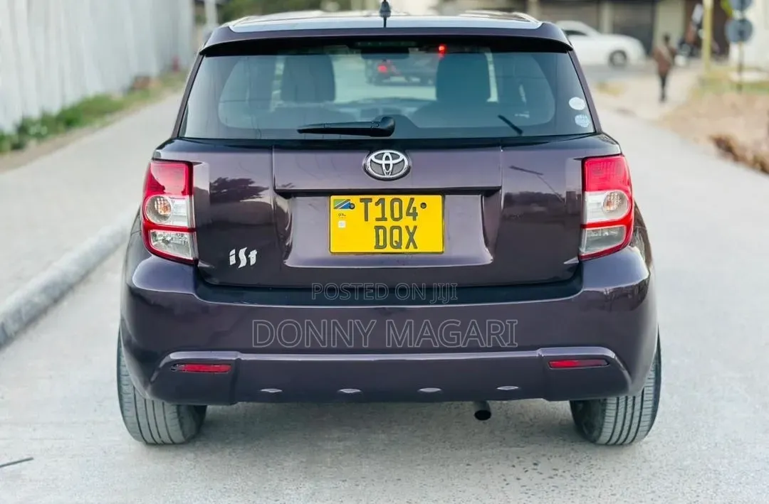 Toyota IST 2009 Black