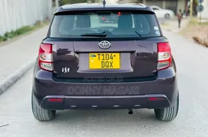 Toyota IST 2009 Black