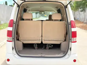Toyota Noah 2005 White