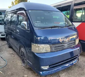 Toyota Quantum 2012 Blue