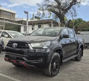 New Toyota Hilux Black Edition 2026 Black