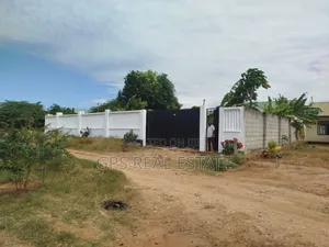 3bdrm House in Mwabepande, Kinondoni for sale