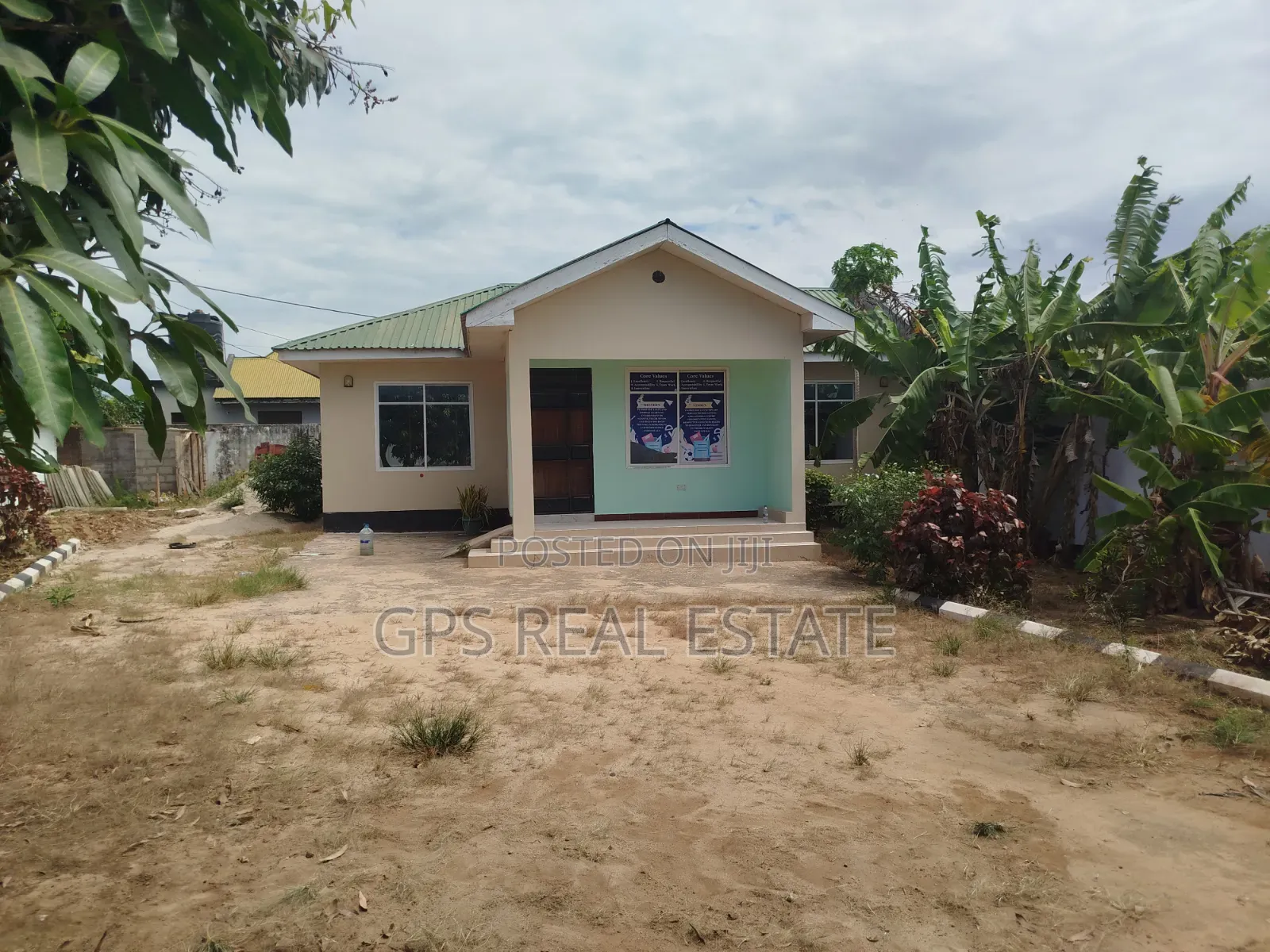 3bdrm House in Mwabepande, Kinondoni for sale