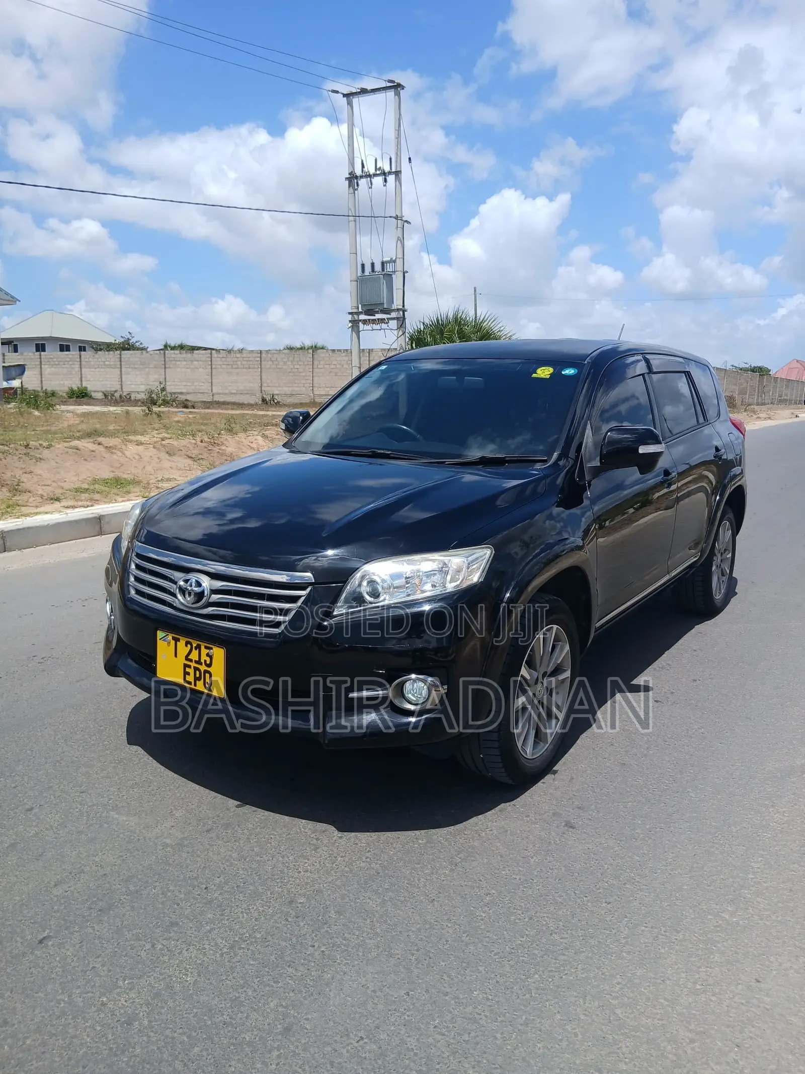 Toyota Vanguard 2013 Black