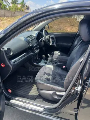 Toyota Vanguard 2013 Black