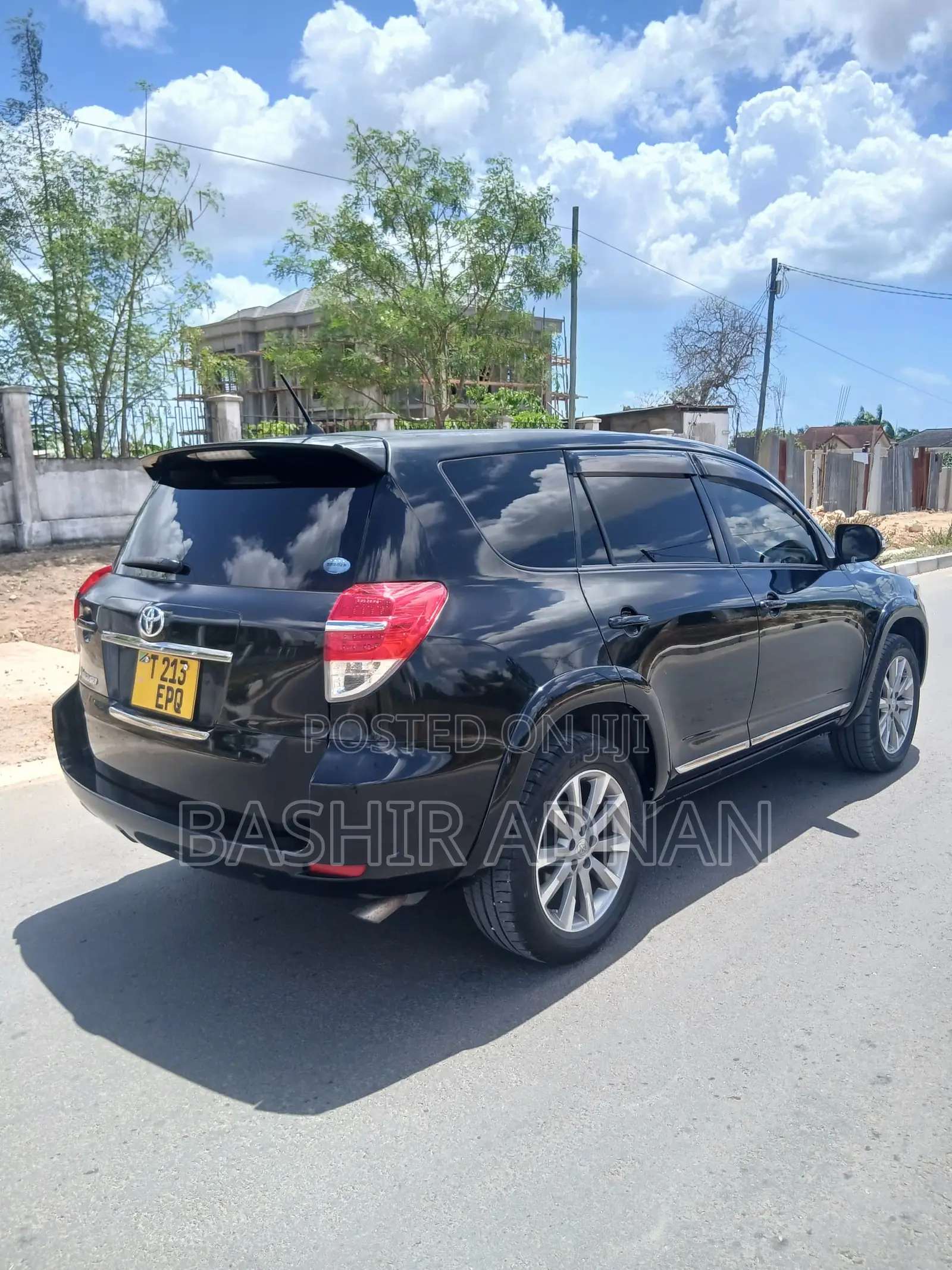 Toyota Vanguard 2013 Black