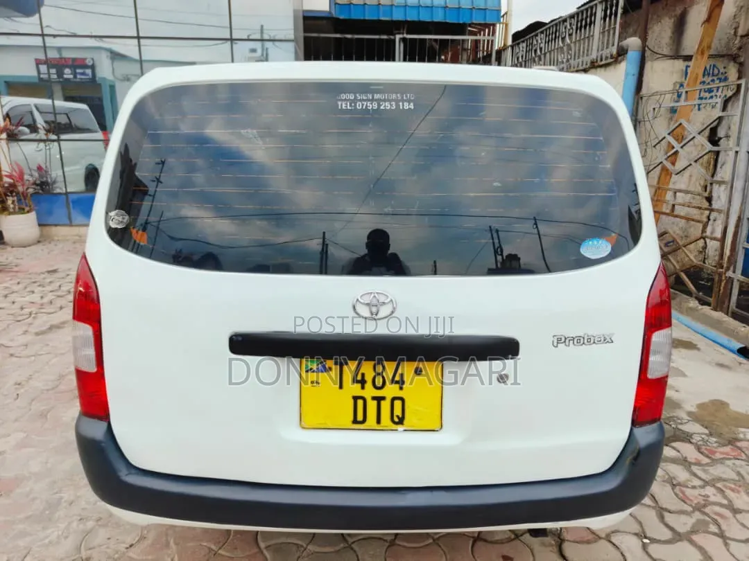 Toyota Probox 2004 White