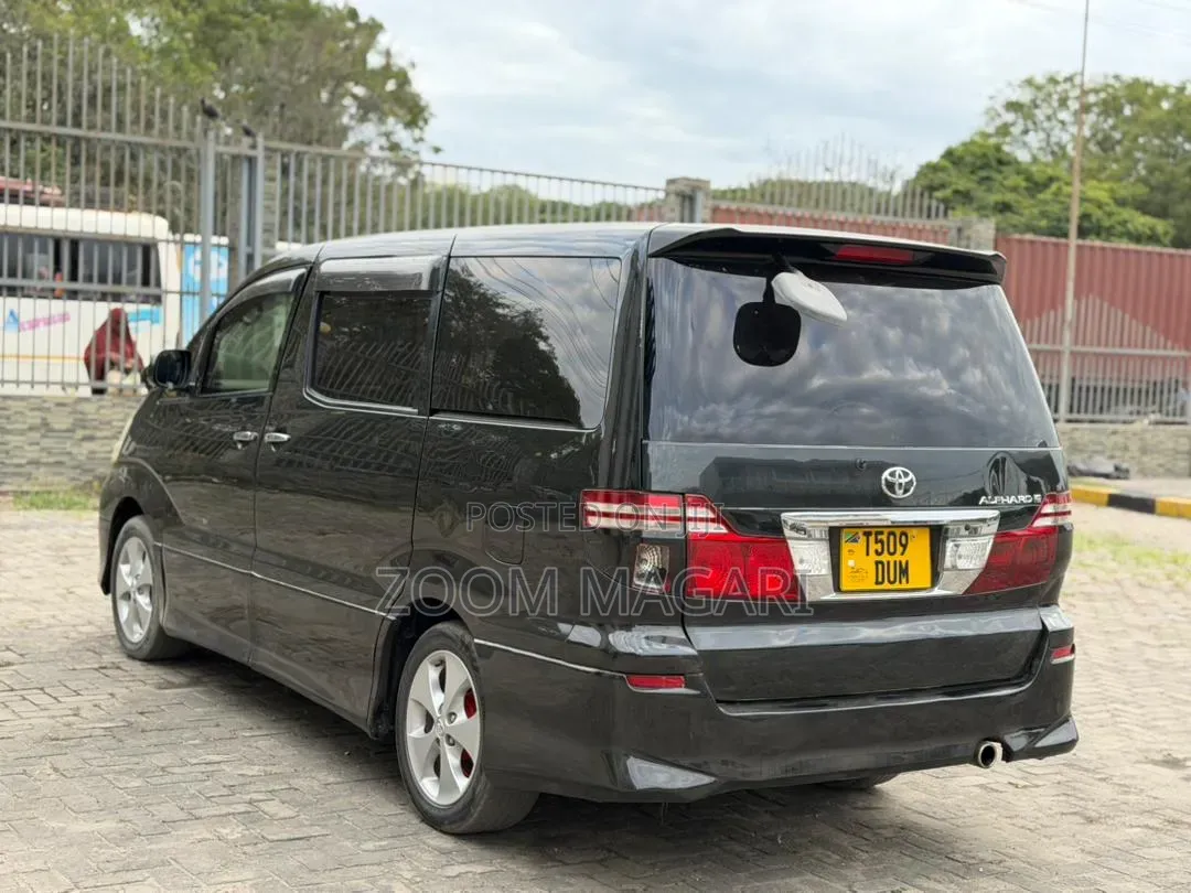 Toyota Alphard 2004 Black