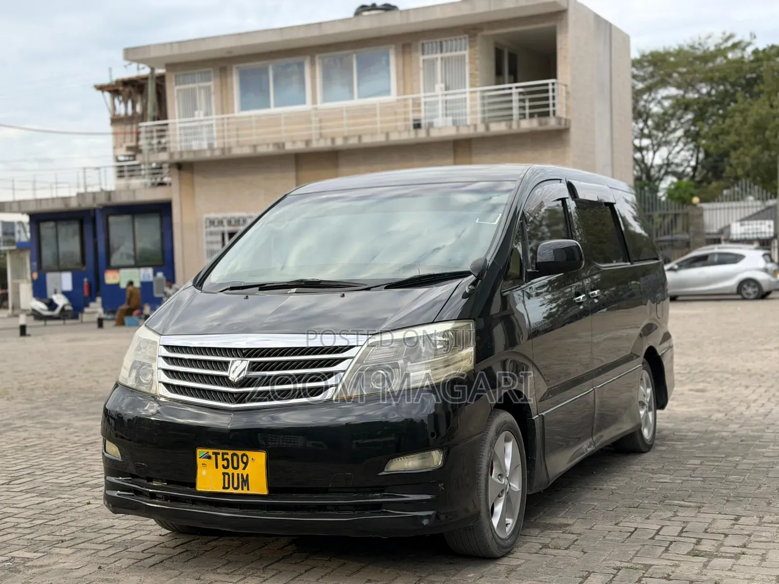 Toyota Alphard 2004 Black