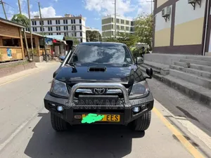 Toyota Hilux 2006 Black