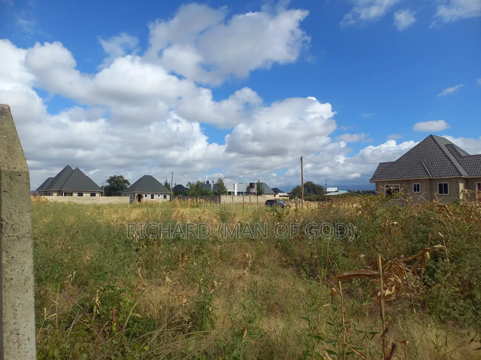 Nusu Heka Inauzwa Kisongo-Yakini Secondary School
