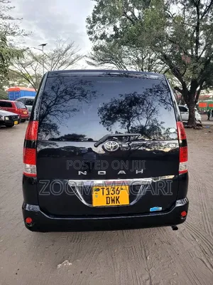 Toyota Noah 2005 Black