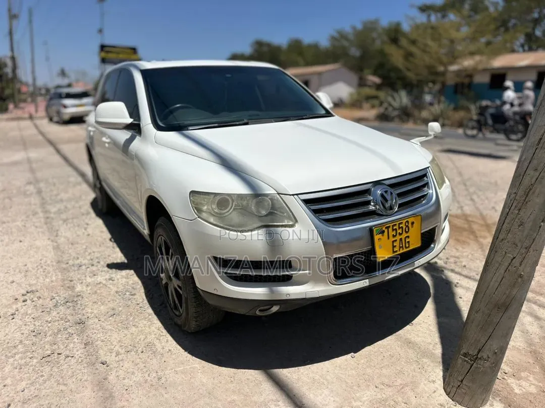 Volkswagen Touareg 2015 White