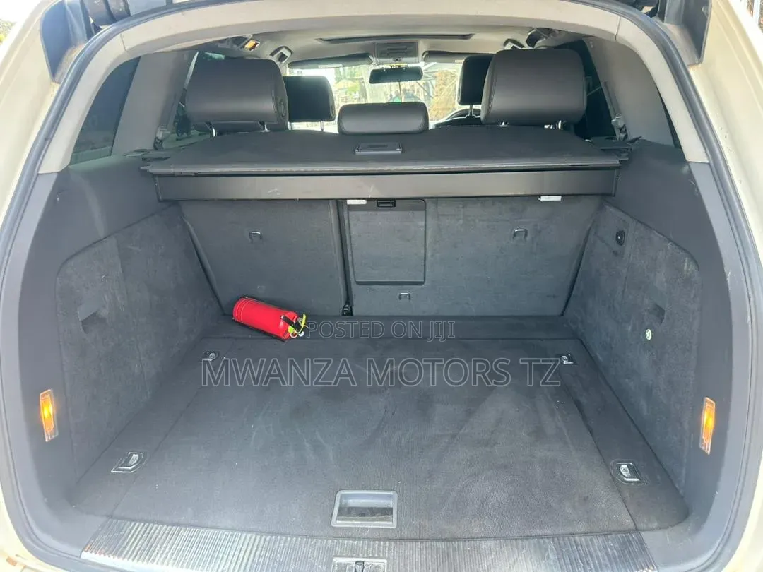 Volkswagen Touareg 2015 White