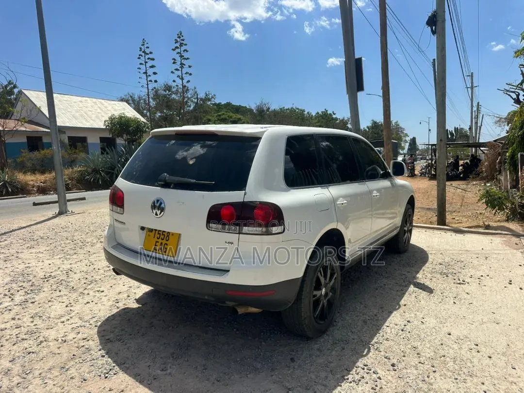 Volkswagen Touareg 2015 White