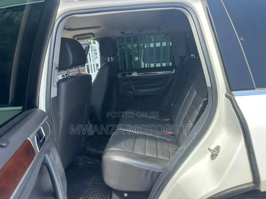 Volkswagen Touareg 2015 White