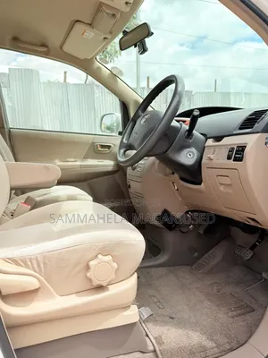New Toyota Noah 2005 White