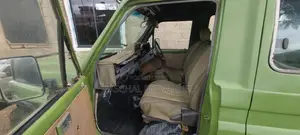 Toyota Land Cruiser 80 Wagon 1992 Green