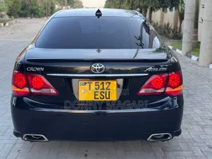 Toyota Crown 2009 Black