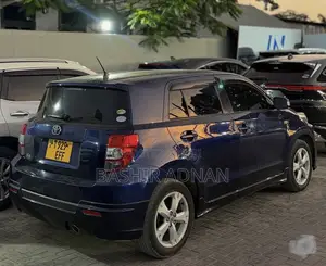 Toyota IST 2009 Blue