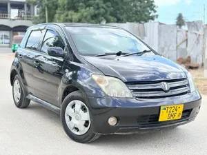 Toyota IST 2004 Black