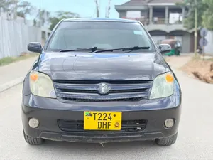 Toyota IST 2004 Black