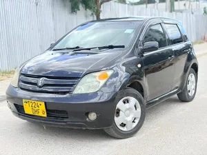 Toyota IST 2004 Black