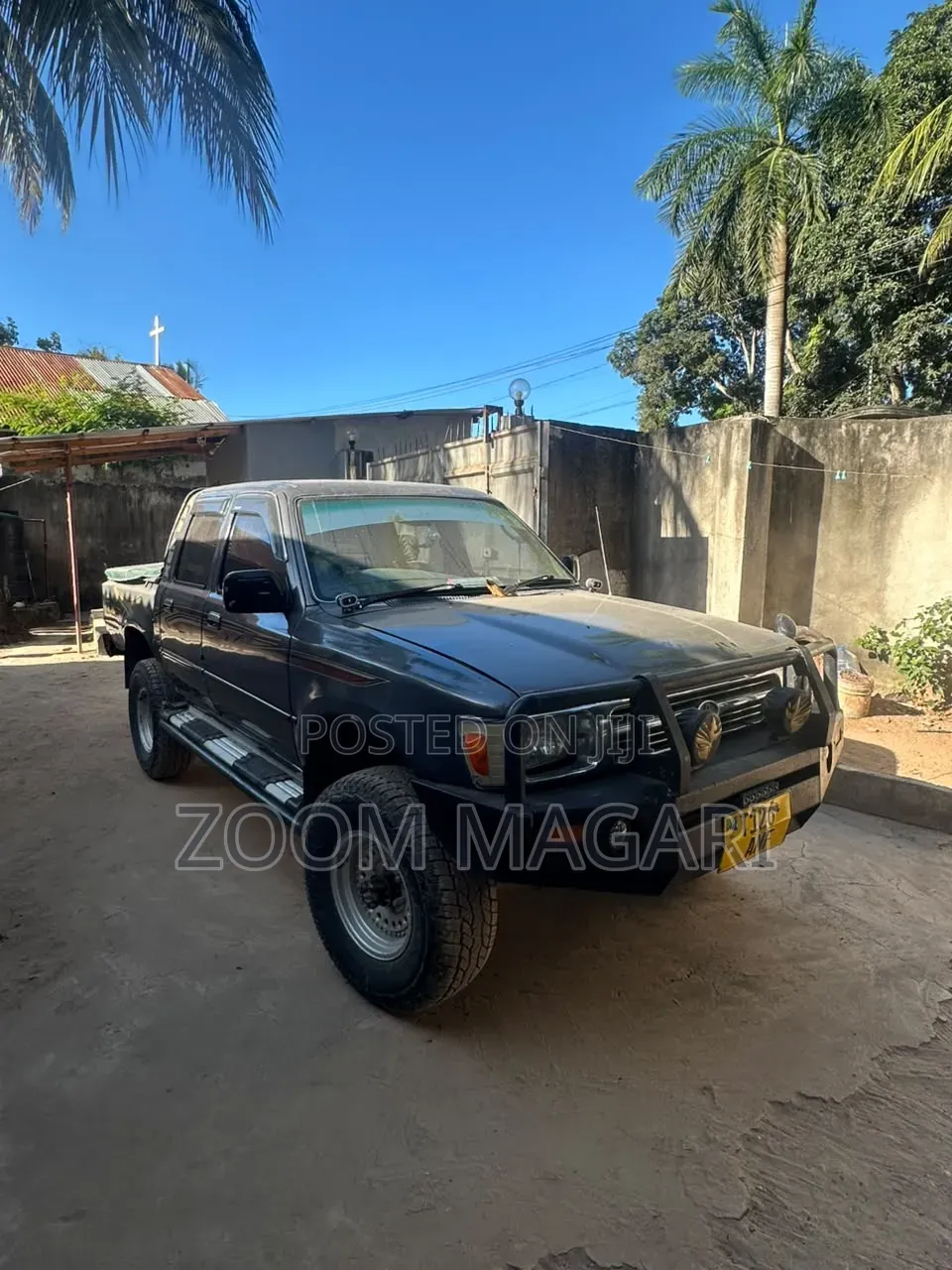 Toyota Hilux 2002 Black