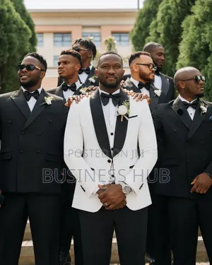 🔥🔥 Brand Fashion Suit Whit Nd Black 👆👆