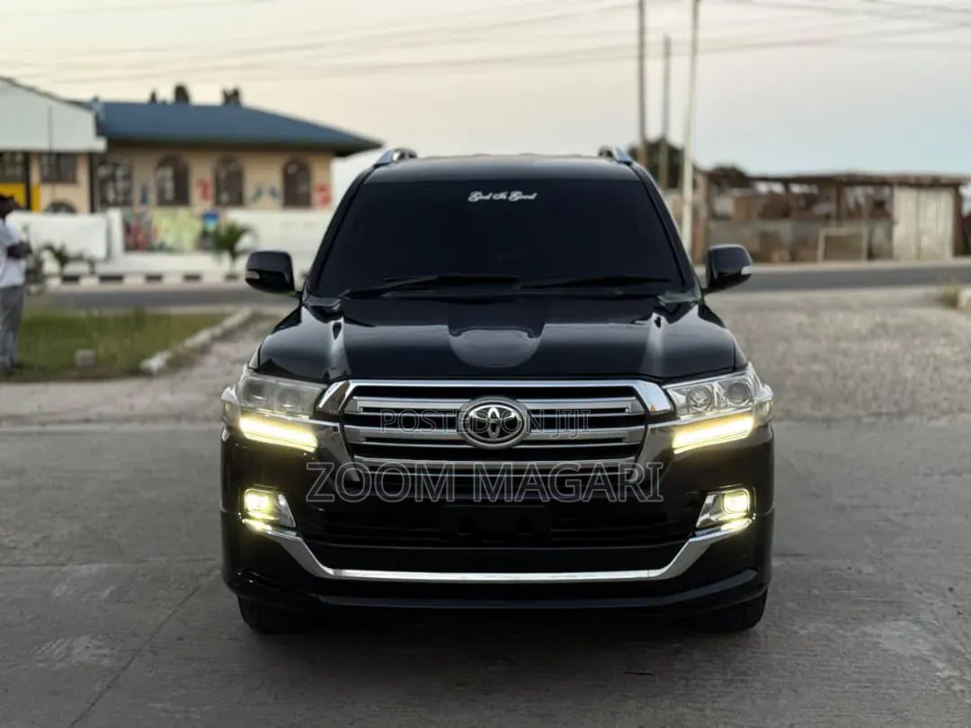 Toyota Land Cruiser 2015 Black