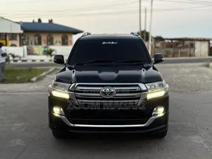 Toyota Land Cruiser 2015 Black