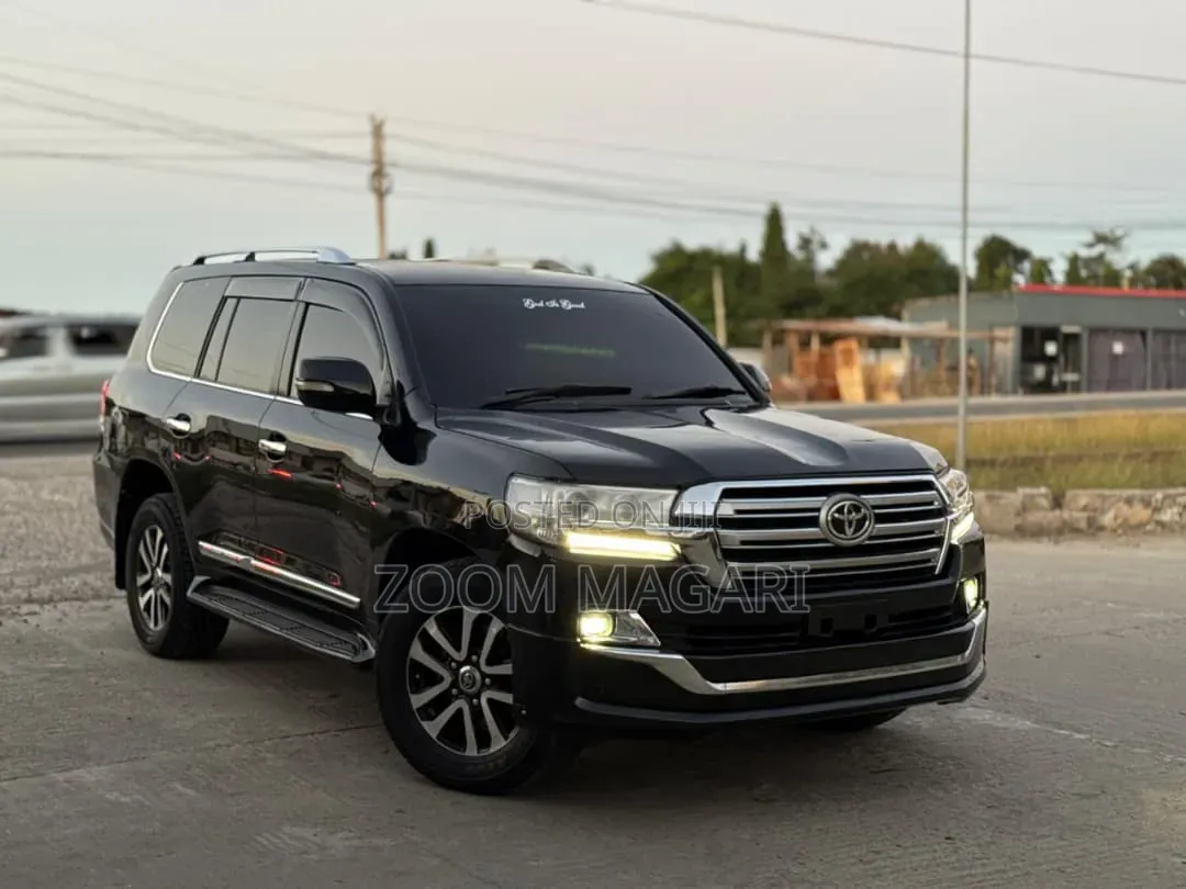 Toyota Land Cruiser 2015 Black