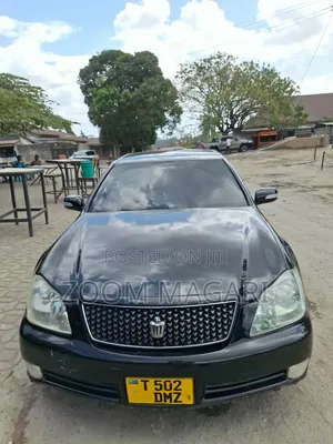 Toyota Crown 2004 Black