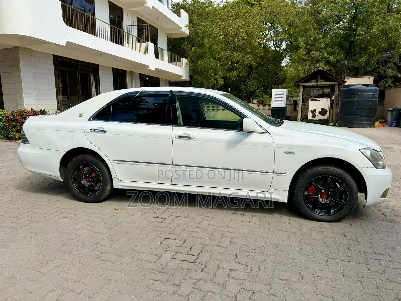 Toyota Crown Royale 2005 Pearl