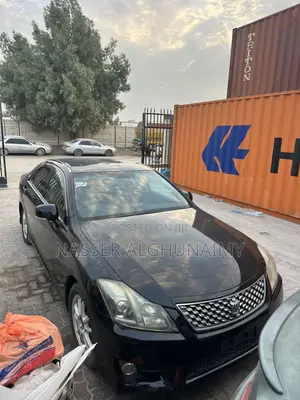 Toyota Crown 2012 Black