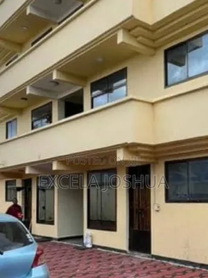8bdrm House in Excela Joshua, Yombo for sale