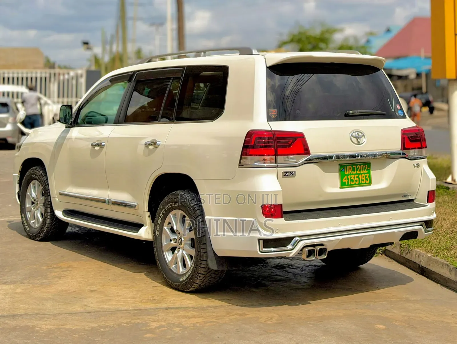 Toyota Land Cruiser 2017 White