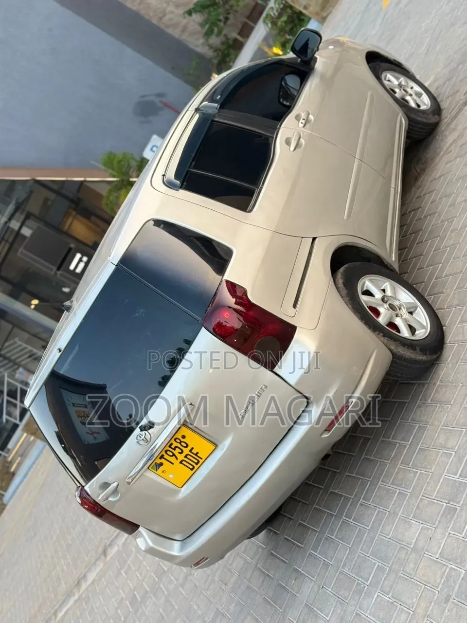 Toyota Raum 2003 Beige