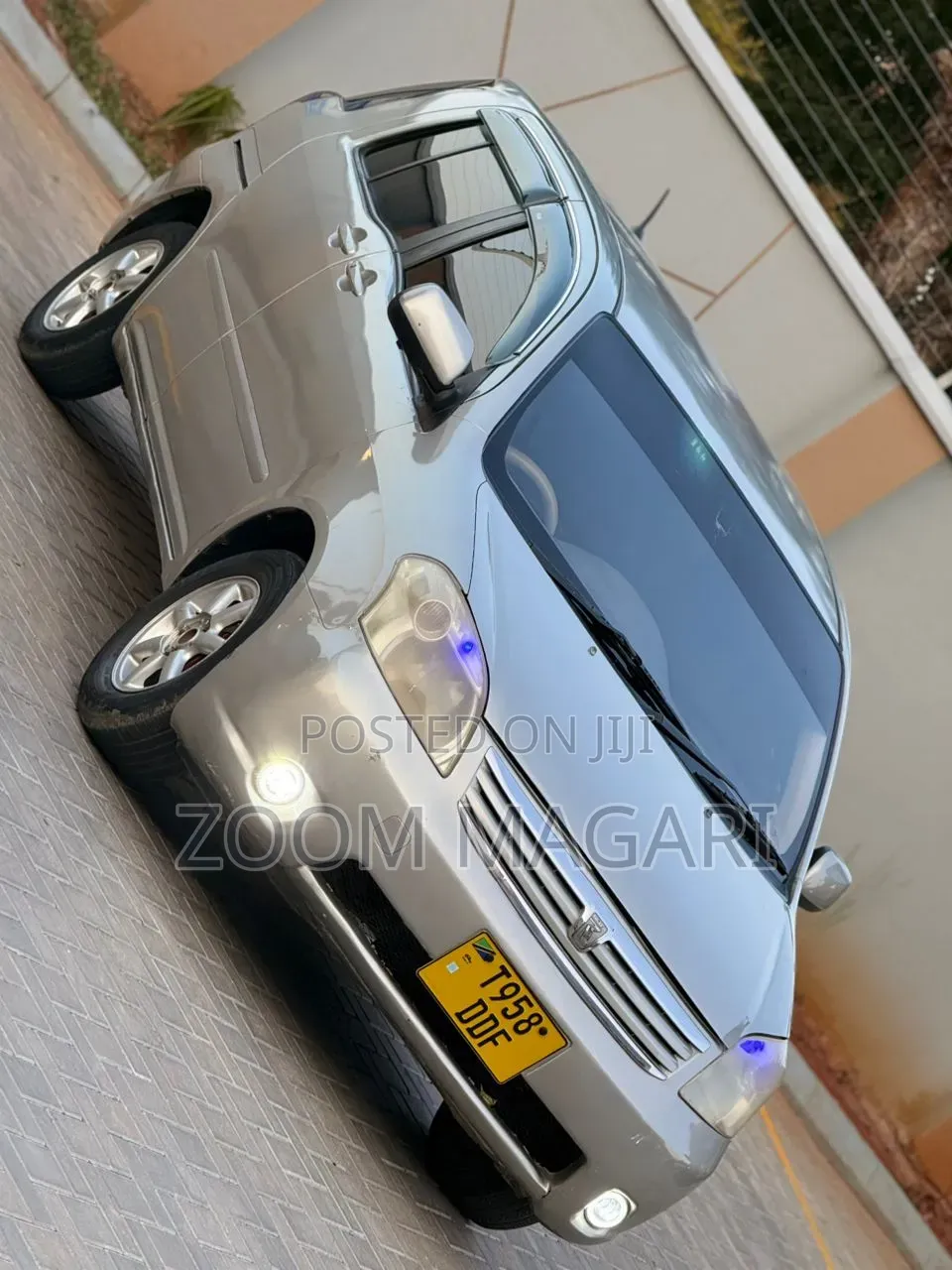Toyota Raum 2003 Beige