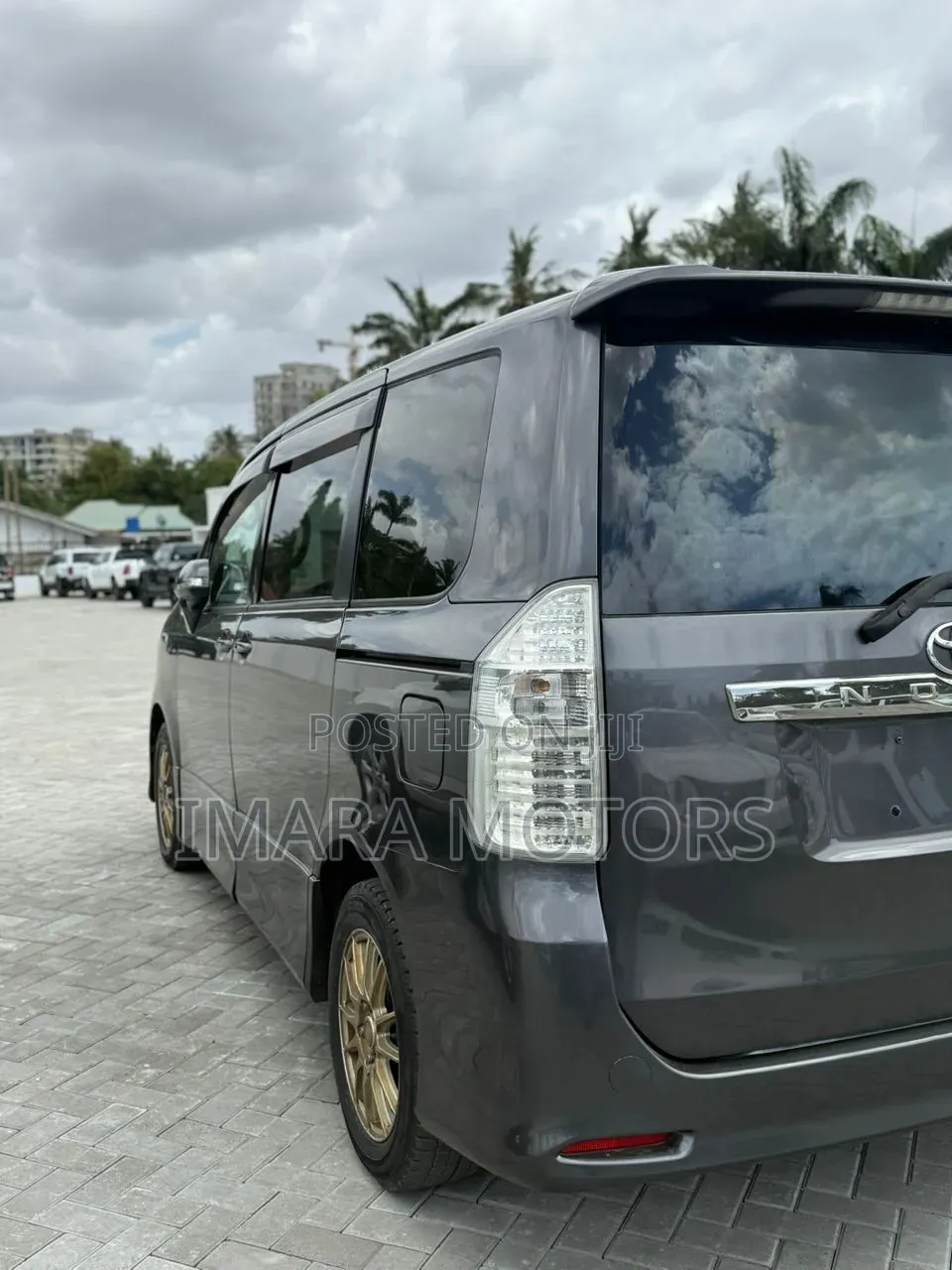 Toyota Noah 2008 Gray