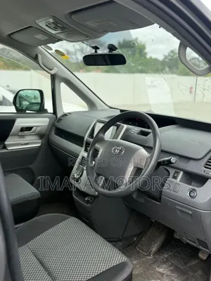 Toyota Noah 2008 Gray