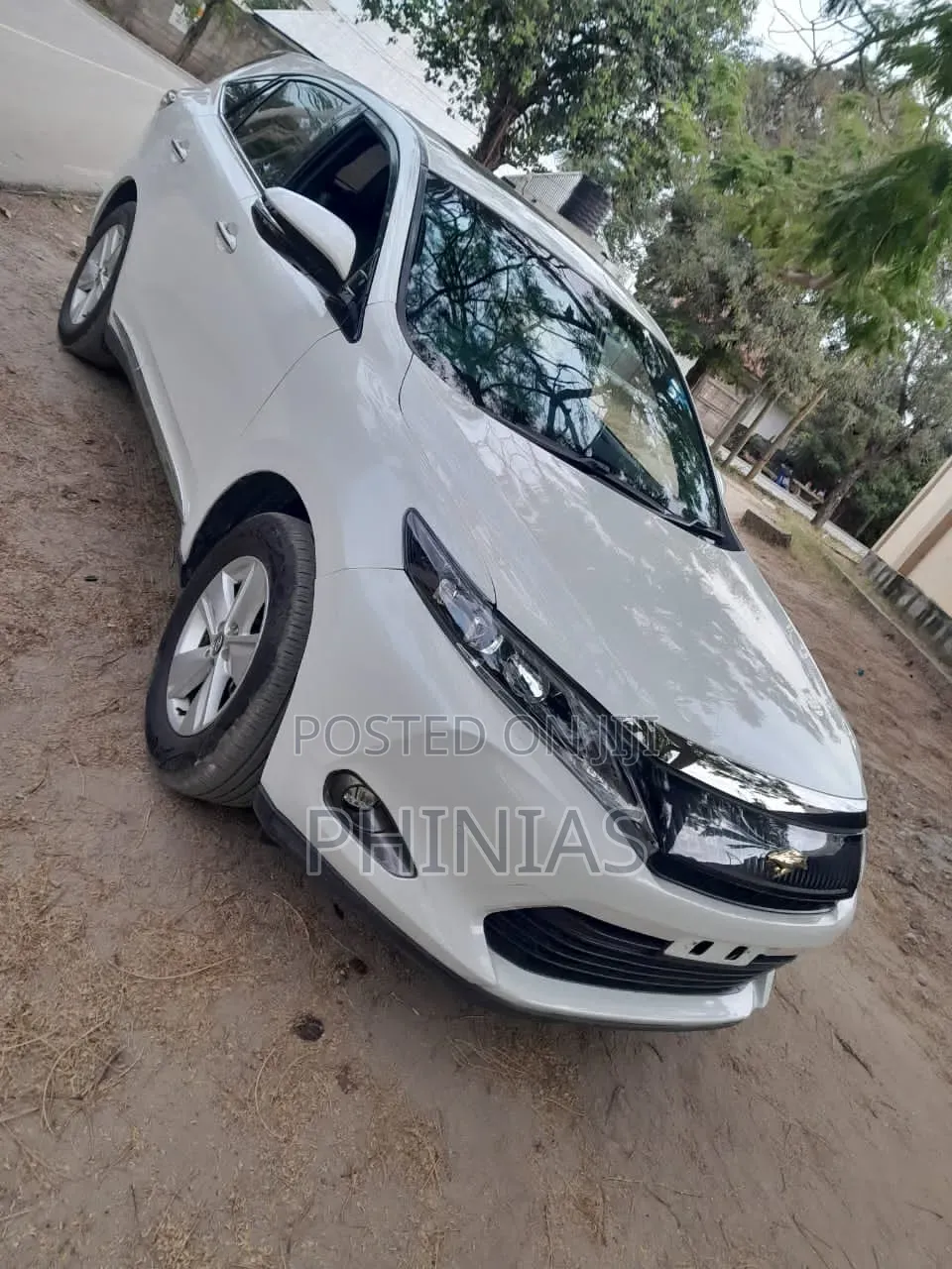 Toyota Harrier 2016 White