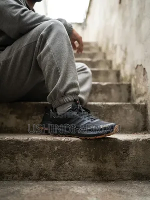 Viatu Classic🔥👟size: 40–45📦full Box Available
