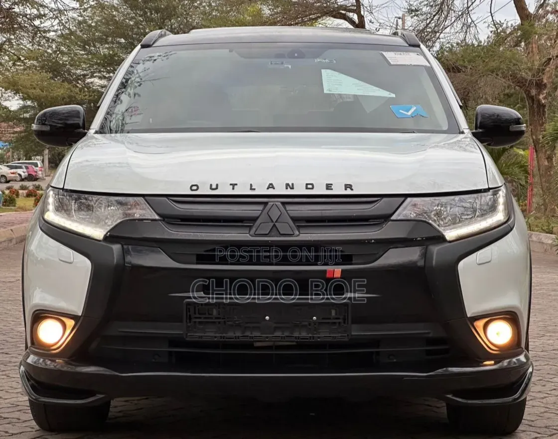 Mitsubishi Outlander 2016 Pearl