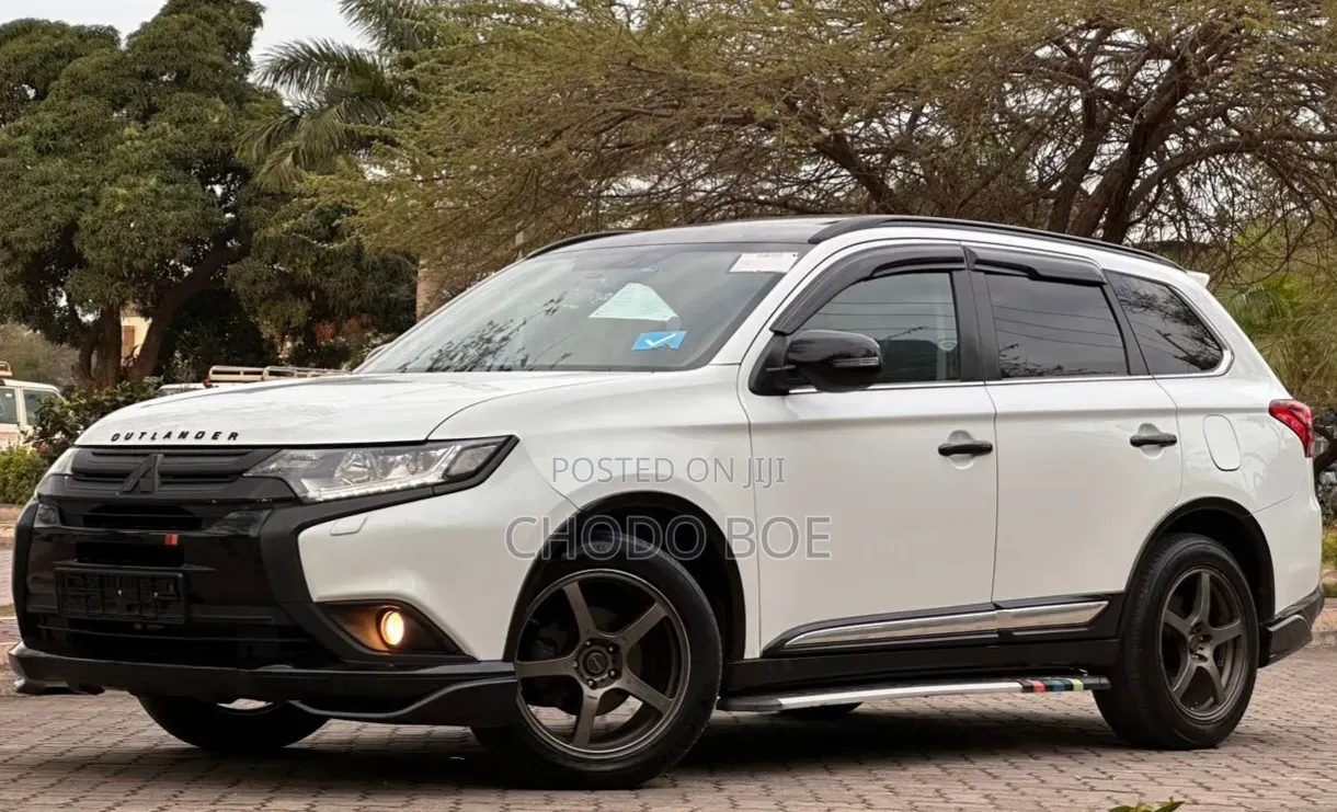 Mitsubishi Outlander 2016 Pearl
