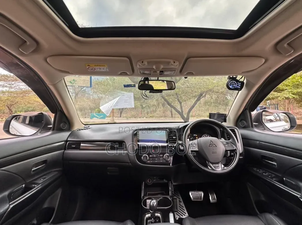 Mitsubishi Outlander 2016 Pearl