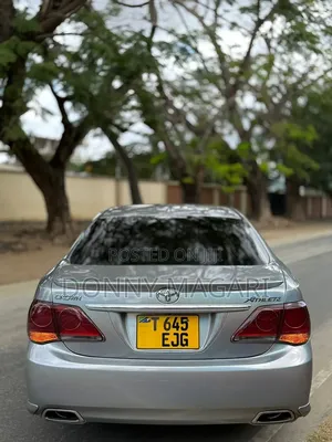 Toyota Crown 2011 Silver