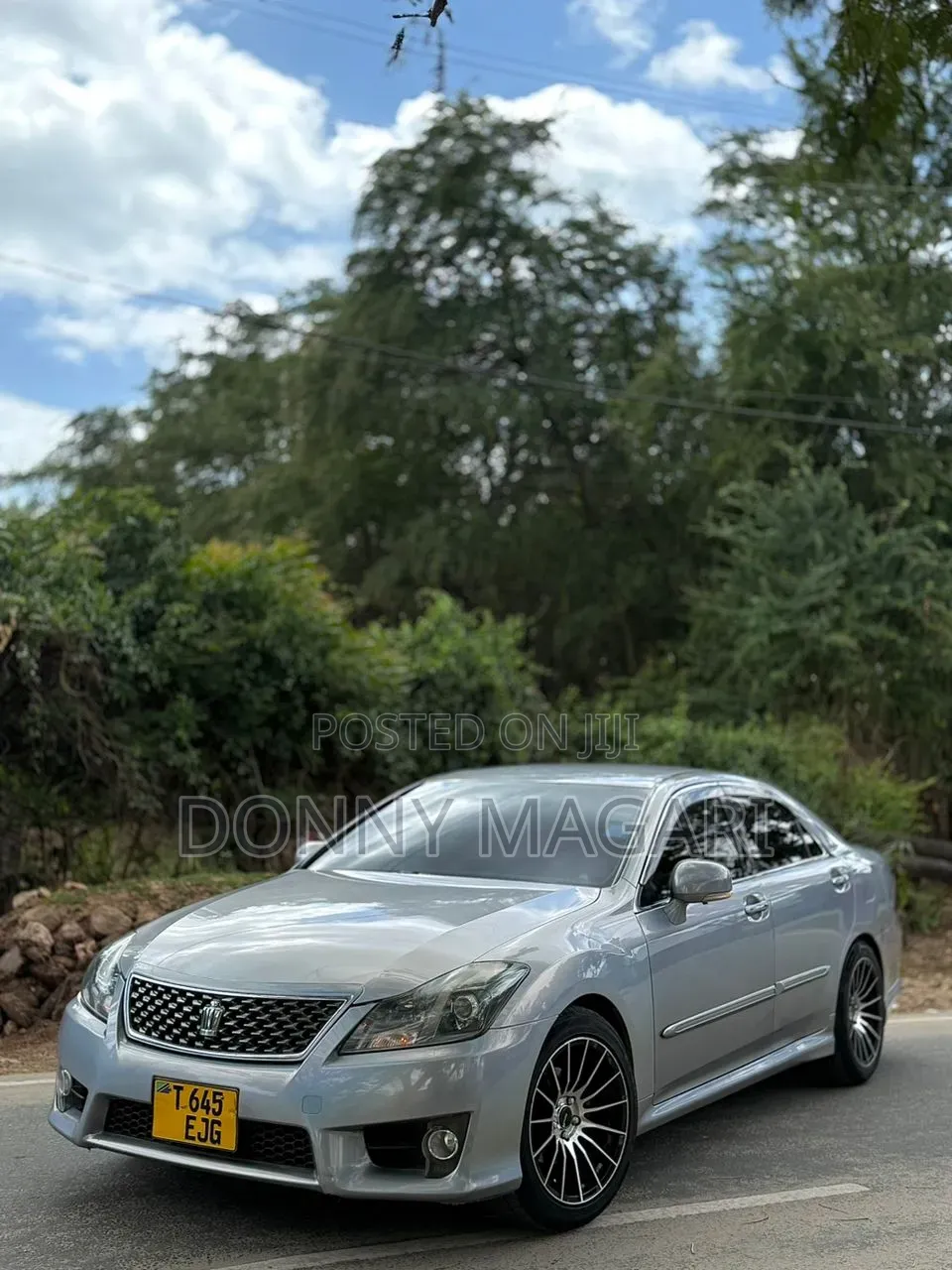 Toyota Crown 2011 Silver