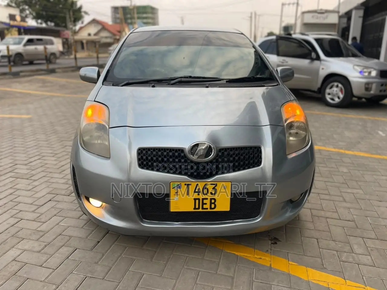 Toyota Vitz 2005 Gray