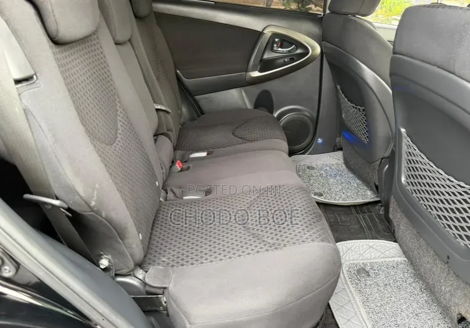 Toyota Vanguard 2010 Black